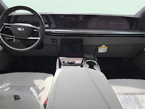 New 2026 Cadillac Escalade IQ Luxury 1 w/ LPO, Floor Liner Package image 26