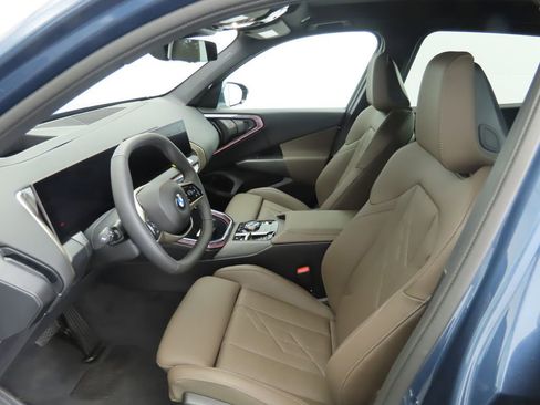 Used 2025 BMW X3 xDrive30i w/ Premium Package AWD/4WD image 21