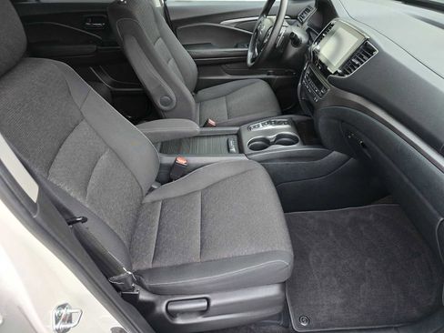 Used 2023 Honda Ridgeline Sport image 12