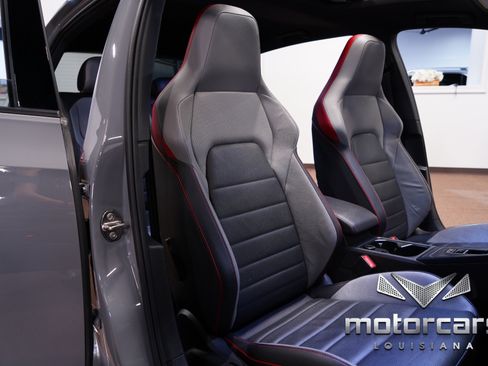 Used 2022 Volkswagen GTI Autobahn image 31