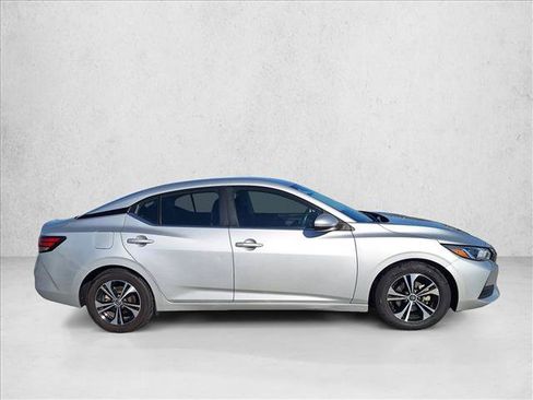 Used 2023 Nissan Sentra SV image 4