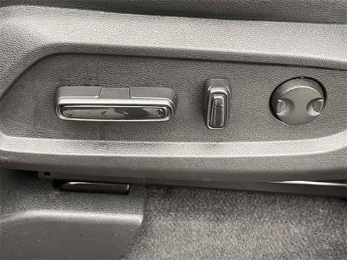 Used 2025 Honda Pilot Touring image 31