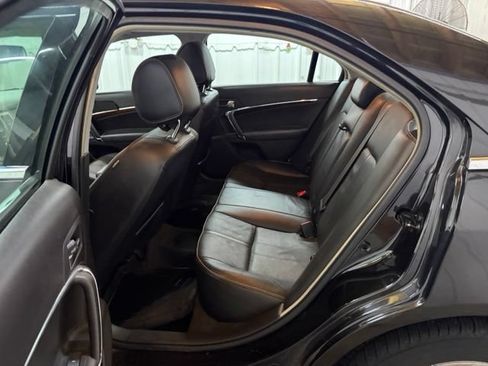 Used 2011 Lincoln MKZ FWD image 10