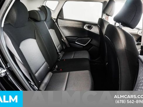 Used 2025 Kia Soul LX image 20