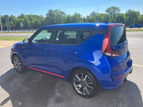 Used 2022 Kia Soul GT-Line FWD image 4