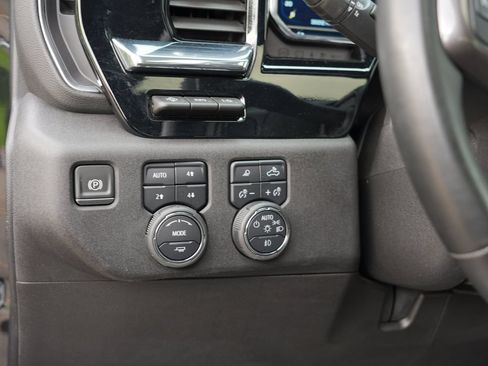 Certified 2024 Chevrolet Silverado 3500 High Country w/ High Country Premium Package AWD/4WD image 17
