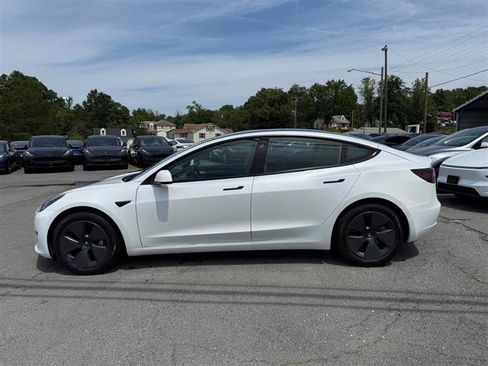 Used 2023 Tesla Model 3 Standard Range RWD image 2