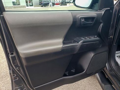 Used 2021 Toyota Tacoma SR image 9