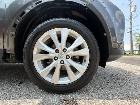 Used 2013 Toyota RAV4 Limited FWD image 27