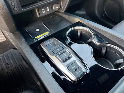 Used 2025 Honda Passport Black Edition image 17