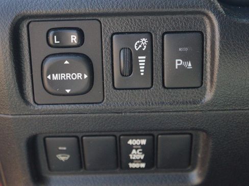 Used 2014 Toyota 4Runner Limited AWD/4WD image 18
