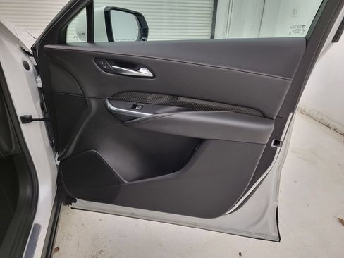 Used 2023 Cadillac XT4 Sport AWD/4WD image 42