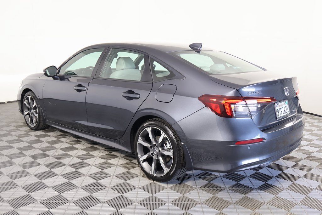 Used 2025 Honda Civic Sport Touring image 6