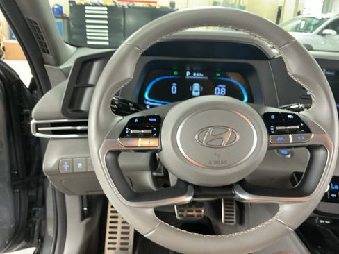Used 2026 Hyundai Elantra Sport FWD image 9
