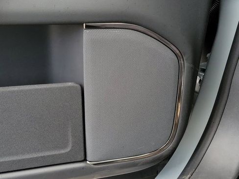 Used 2025 Rivian R1T Adventure image 30