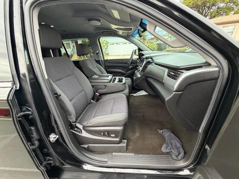 Used 2019 Chevrolet Tahoe 2WD w/ Remote Keyless Entry Package image 25