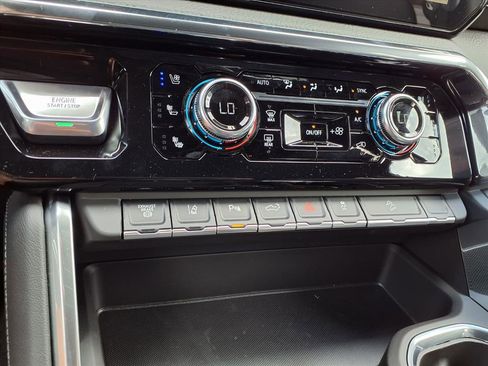 New 2026 GMC Sierra 2500 Denali w/ Denali Reserve Package image 6