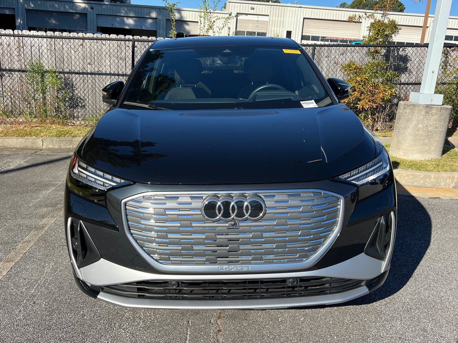 Used 2023 Audi Q4 e-tron Prestige AWD/4WD image 2