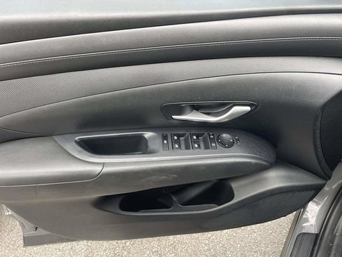 Used 2025 Hyundai Tucson SEL FWD image 16