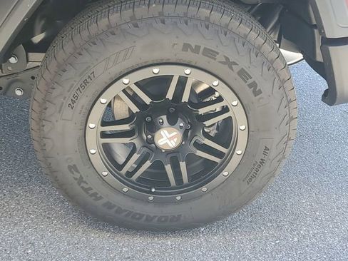 Used 2025 Jeep Wrangler Sport AWD/4WD image 29