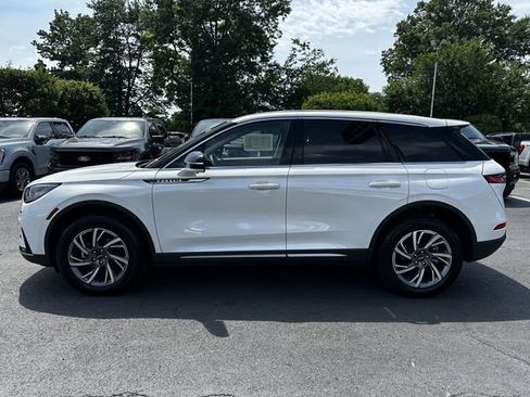 Used 2023 Lincoln Corsair AWD w/ Equipment Group 101A image 8