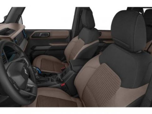 Used 2023 Ford Bronco Outer Banks w/ Sasquatch Package AWD/4WD image 9