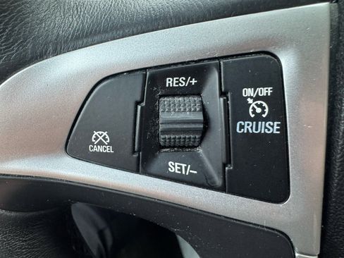 Used 2017 Chevrolet Equinox LT w/ Sport Edition image 18