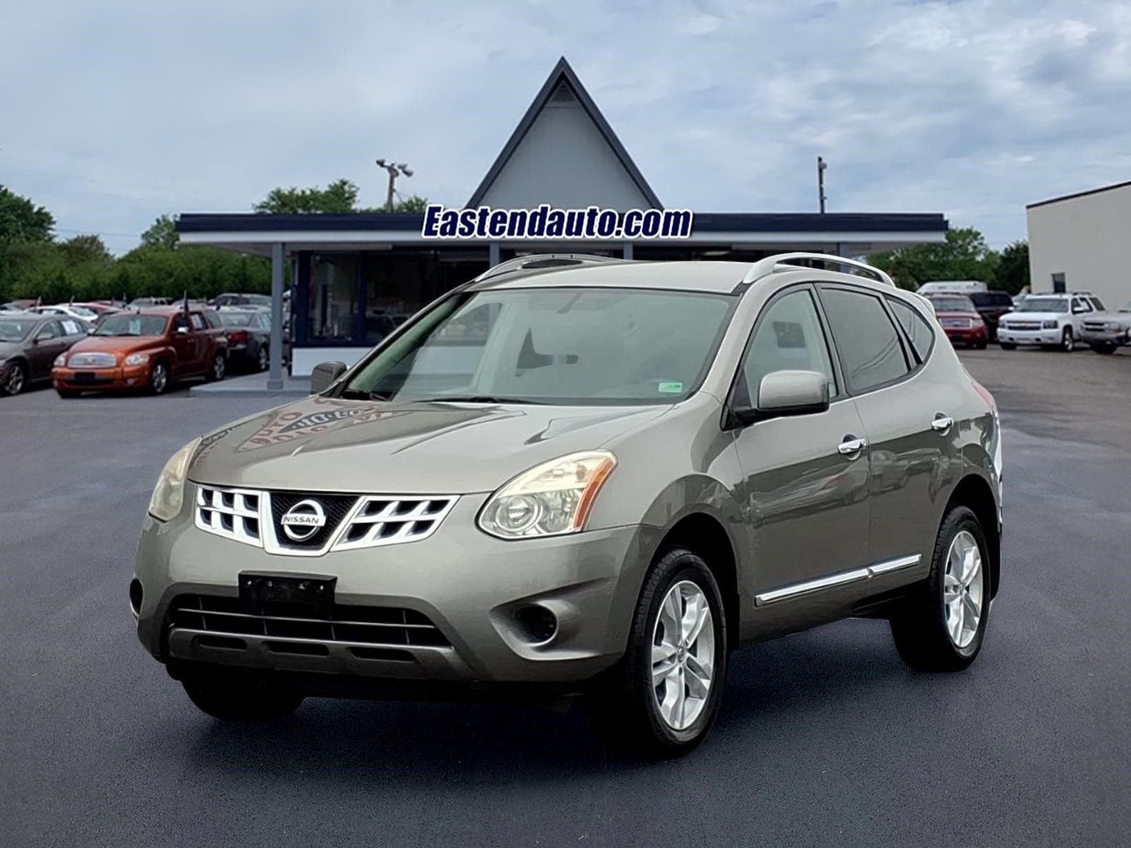 Used 2012 Nissan Rogue SV FWD image 1