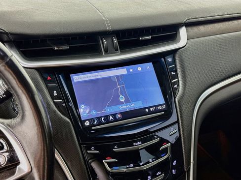 Used 2019 Cadillac XTS Luxury FWD image 13