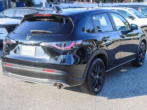 Certified 2023 Honda HR-V Sport image 9