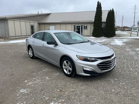 Used 2022 Chevrolet Malibu LS image 7