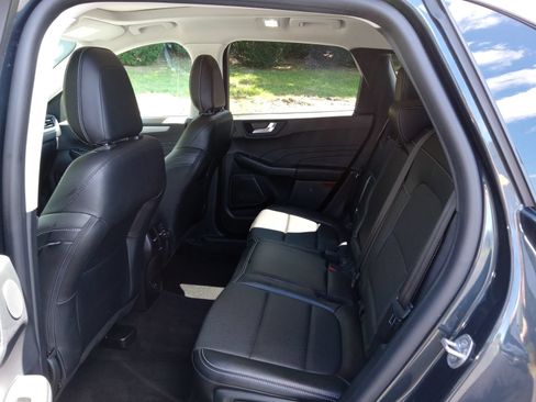Used 2022 Ford Escape SEL w/ Technology Package AWD/4WD image 24