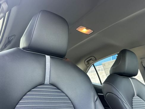 Used 2024 Toyota Camry SE FWD image 16