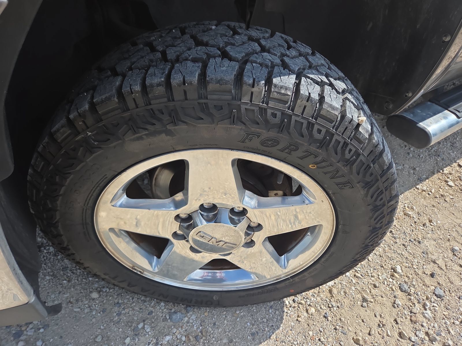Used 2014 GMC Sierra 2500 SLE w/ HD SLE Premium Package AWD/4WD image 13