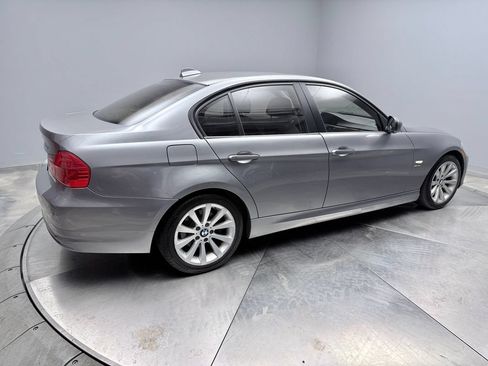 Used 2011 BMW 328i xDrive Sedan AWD/4WD image 5
