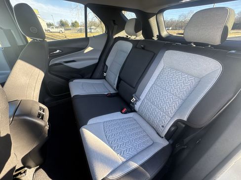 Certified 2023 Chevrolet Equinox LT w/ Driver Convenience Package image 22