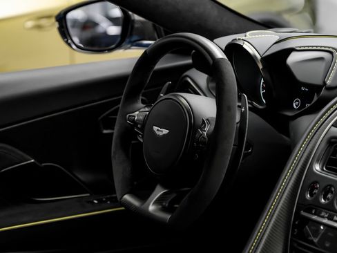 Used 2022 Aston Martin DBS Superleggera RWD image 14