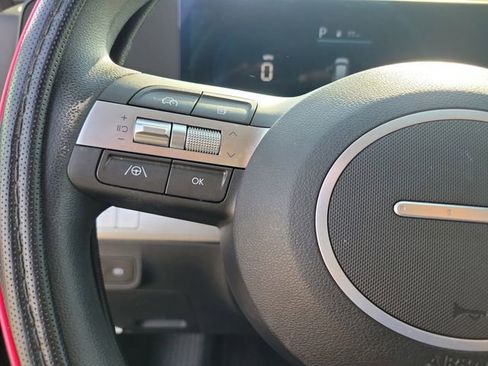 Used 2025 Hyundai Kona SE AWD/4WD image 11
