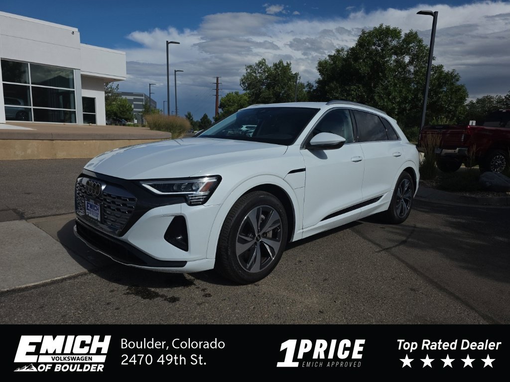 Used 2024 Audi Q8 e-tron Premium AWD/4WD image 1
