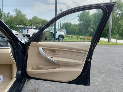 Used 2012 BMW 328i Sedan RWD image 12