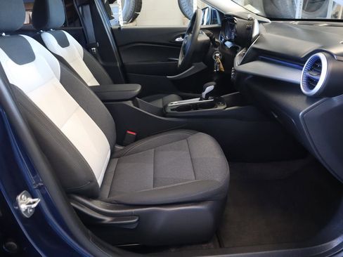 Used 2024 Chevrolet Trax LS w/ LS Convenience Package image 41