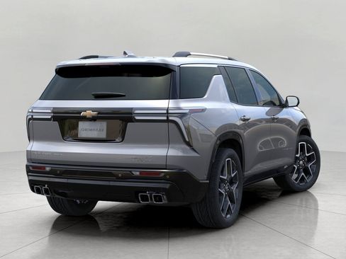 New 2026 Chevrolet Traverse High Country w/ LPO, Floor Liner Package AWD/4WD image 4