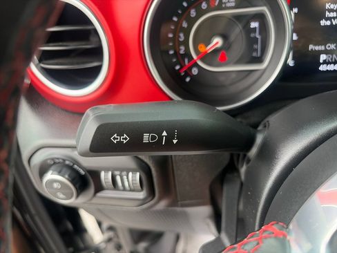 Used 2020 Jeep Gladiator Rubicon AWD/4WD image 34