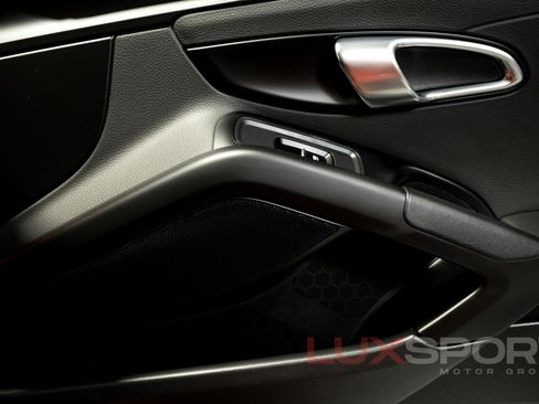 Used 2018 Porsche 718 Cayman S image 46