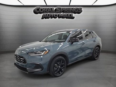Certified 2025 Honda HR-V Sport image 3