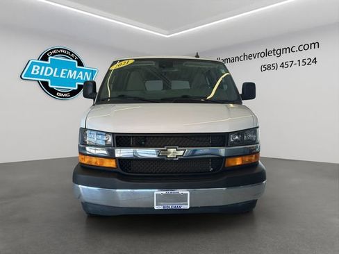 Used 2021 Chevrolet Express 3500 LT w/ LT Preferred Equipment Group image 2