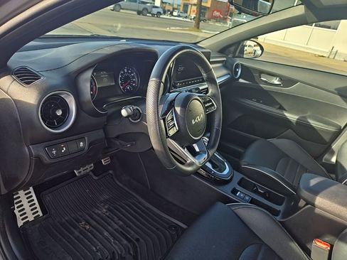 Used 2024 Kia Forte GT-Line w/ GT-Line Premium Package image 11