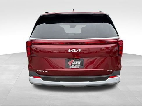 New 2026 Kia Carnival EX FWD image 6