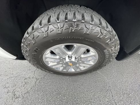 Certified 2025 Chevrolet Silverado 2500 High Country w/ High Country Premium Package AWD/4WD image 34