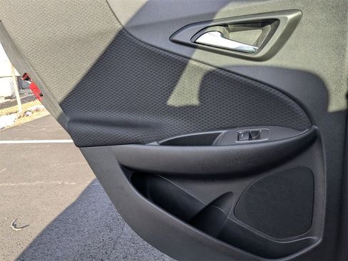 Used 2024 Chevrolet Malibu LT image 28